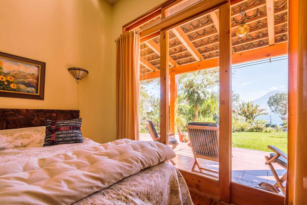 Lake Front Suite Santa Cruz La Laguna Buitenkant foto